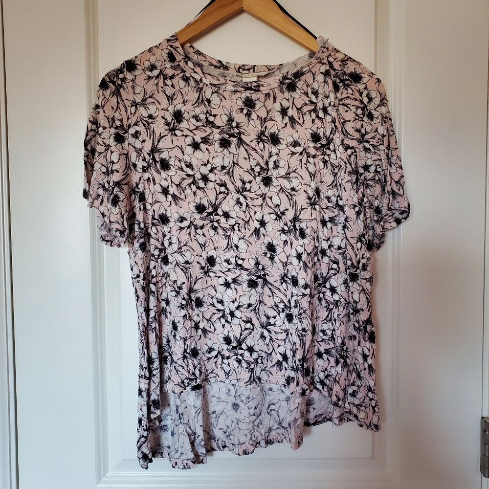 H&M floral flowy t-shirt